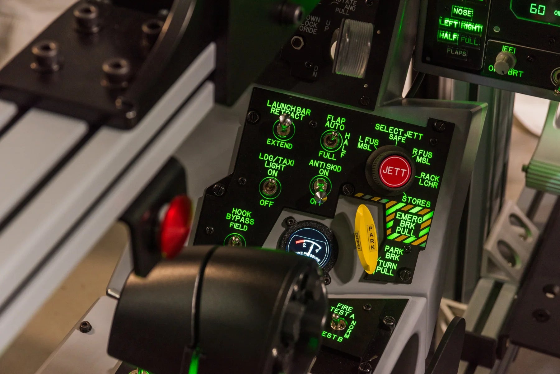 Illuminated throttle quadrant and left console controls